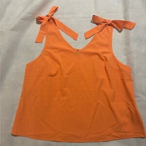 2X SHEIN Curve  Plus Knot Shoulder
Solid Tank Top